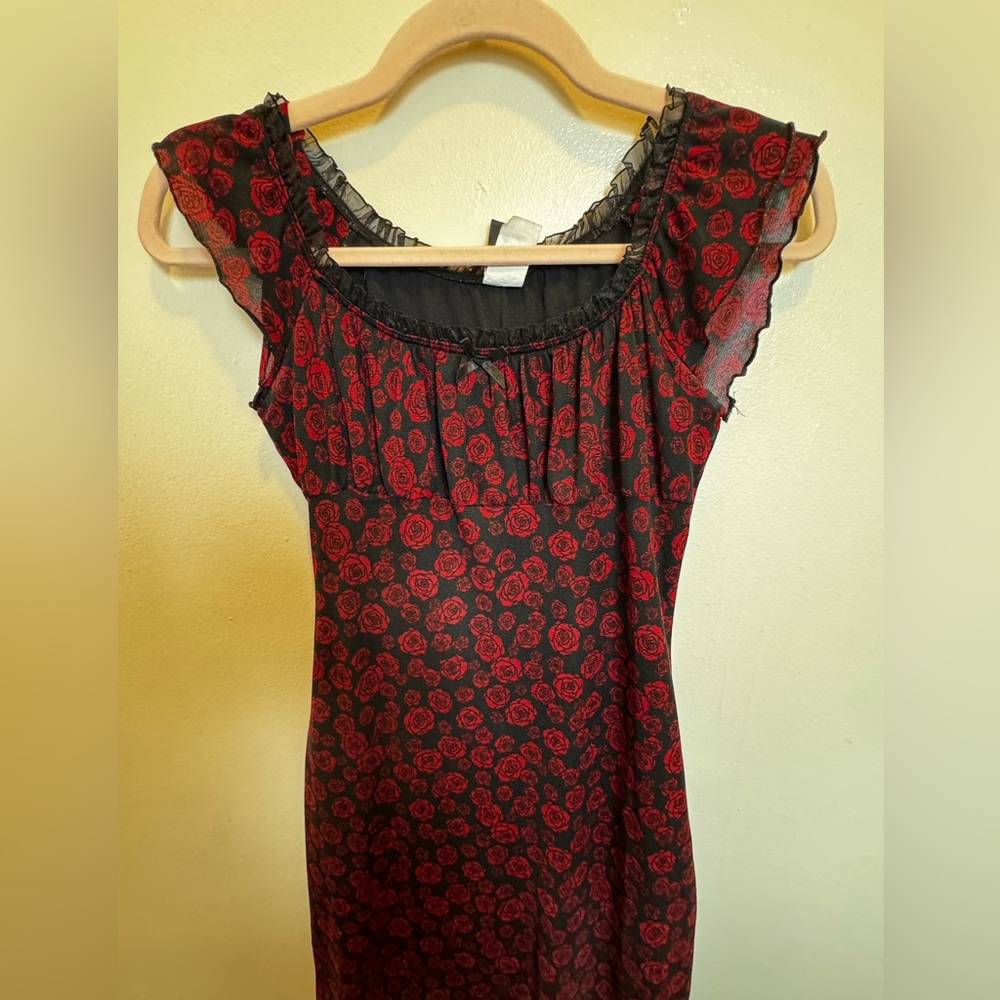 SOLD - Vintage - Roses Midi Dress with lace trim
